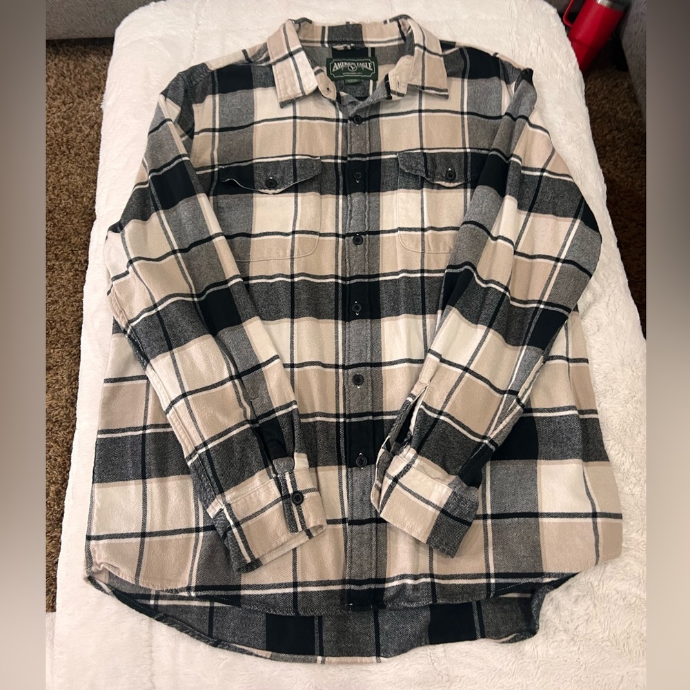 American Eagle Mens XL Black Tan Soft Flannel Longsleeved 2 Pocket Button Shirt
